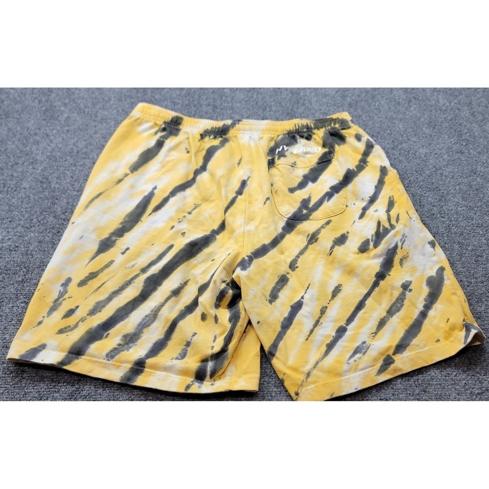 Hypland X Naruto Shippuden Skater Shorts Size Large Yellow Tie Dye Inseam 9" Y2K - Picture 2 of 14